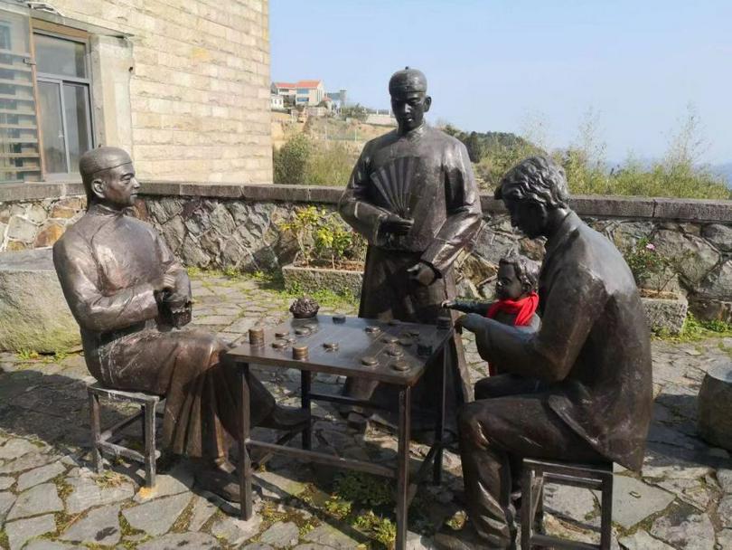 Statues in Kuliang, Fuzhou, Fujian Province 
